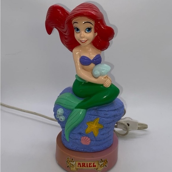 Vintage The Little Mermaid Night Light Lamp, Disney's Ariel Light Up Figure 9” - Picture 10 of 10